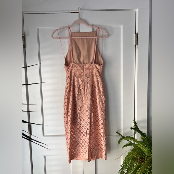 Keepsake Lace Midi Dress NWOT - Picture 5 of 7